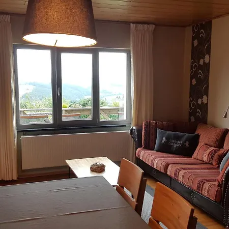 펜션 Luxurious Farmhouse Near The Ski Area 헬렌탈