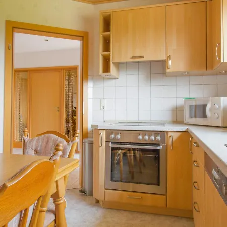 Luxurious Farmhouse Near The Ski Area 펜션 *