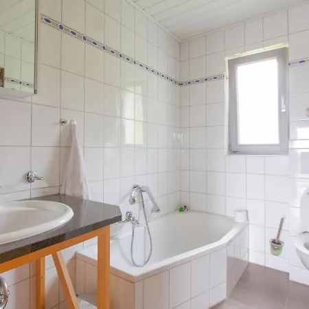 Luxurious Farmhouse Near The Ski Area * 헬렌탈