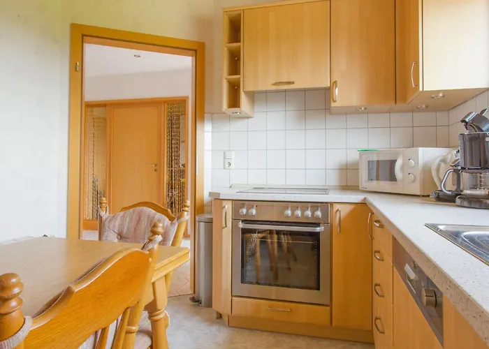 Luxurious Farmhouse Near The Ski Area بيت للعطل *