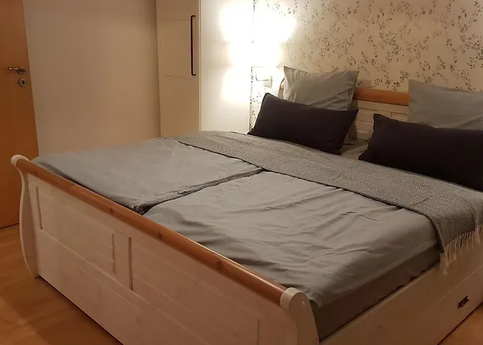 Luxurious Farmhouse Near The Ski Area بيت للعطل *